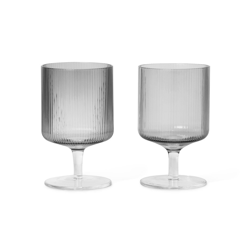 Ferm Living Ripple vinglass 2-stk. Smoked grey
