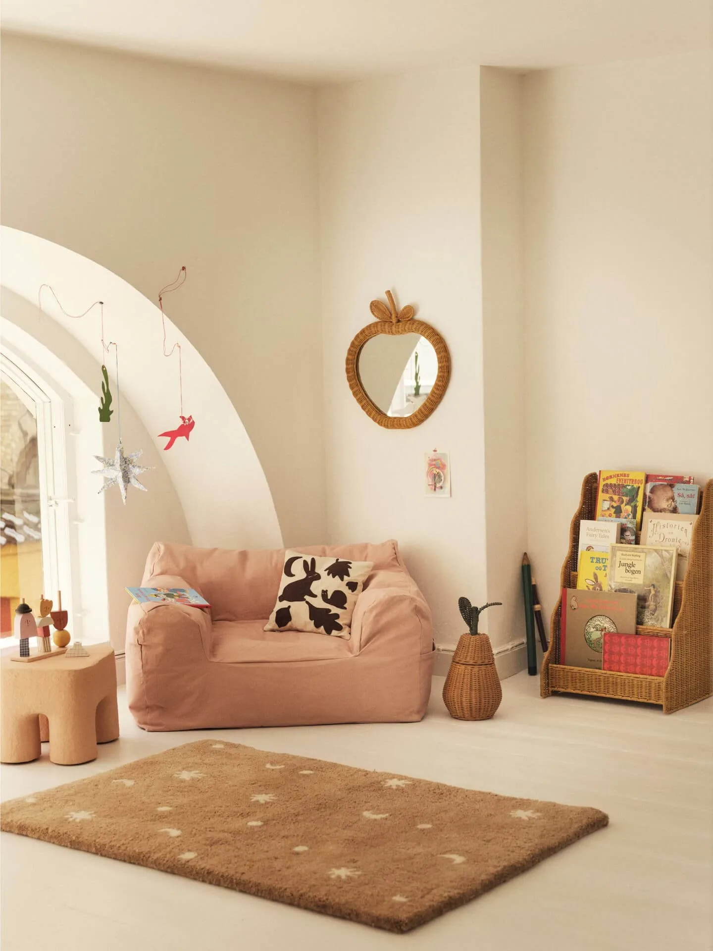 Rivan display bokhylle, Natural, 42x35x65 cm Ferm Living