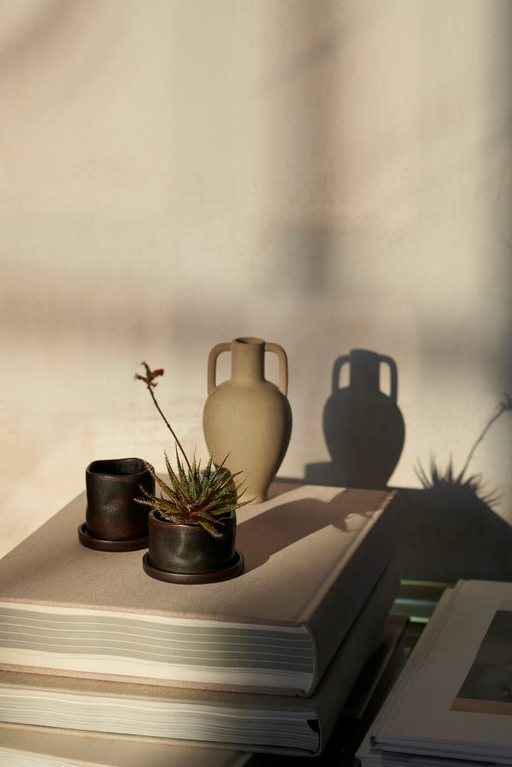 Uneru Mini krukke med fat 2 deler, Black Ferm Living