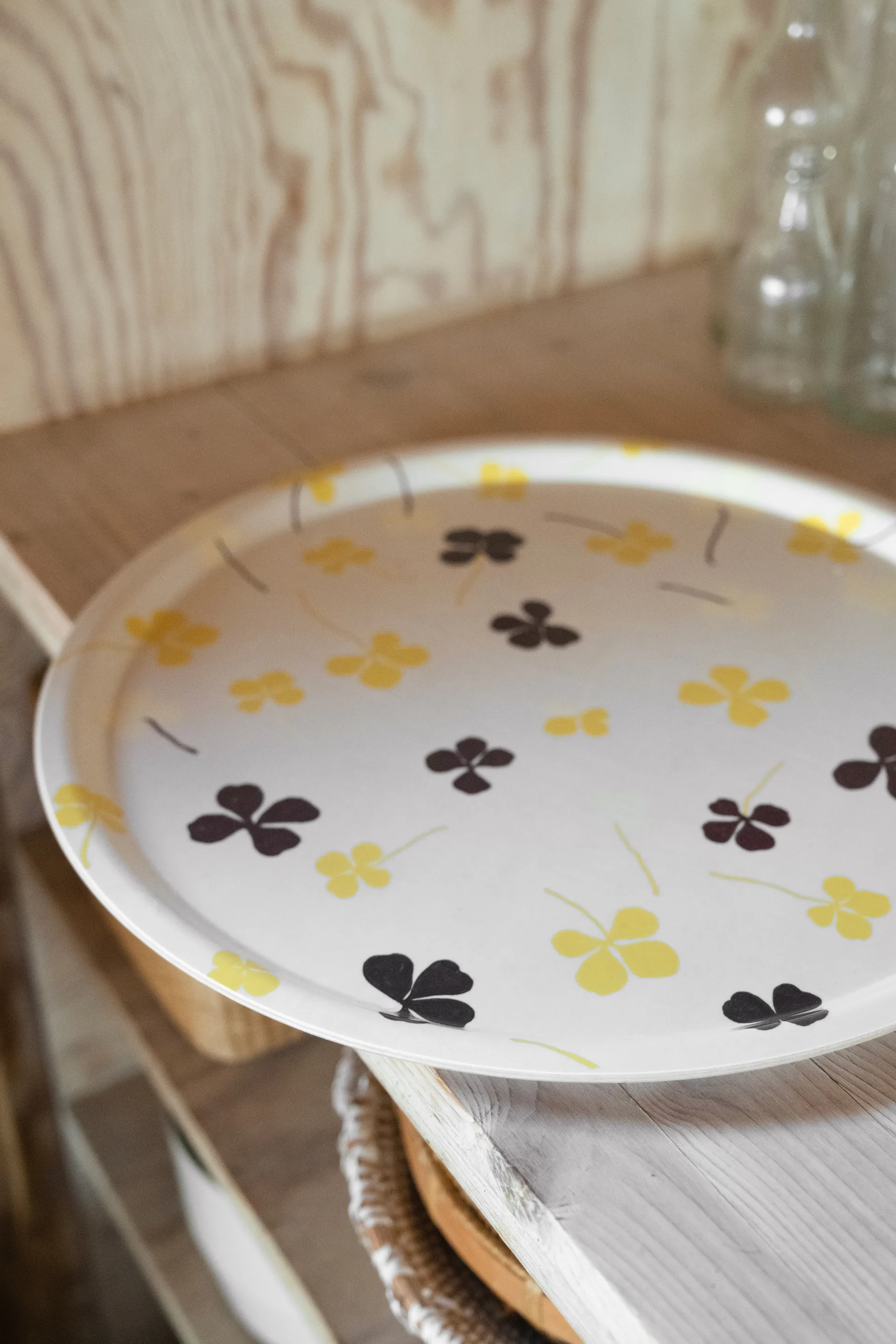 Clover brett Ø 38 cm, White-yellow Fine Little Day