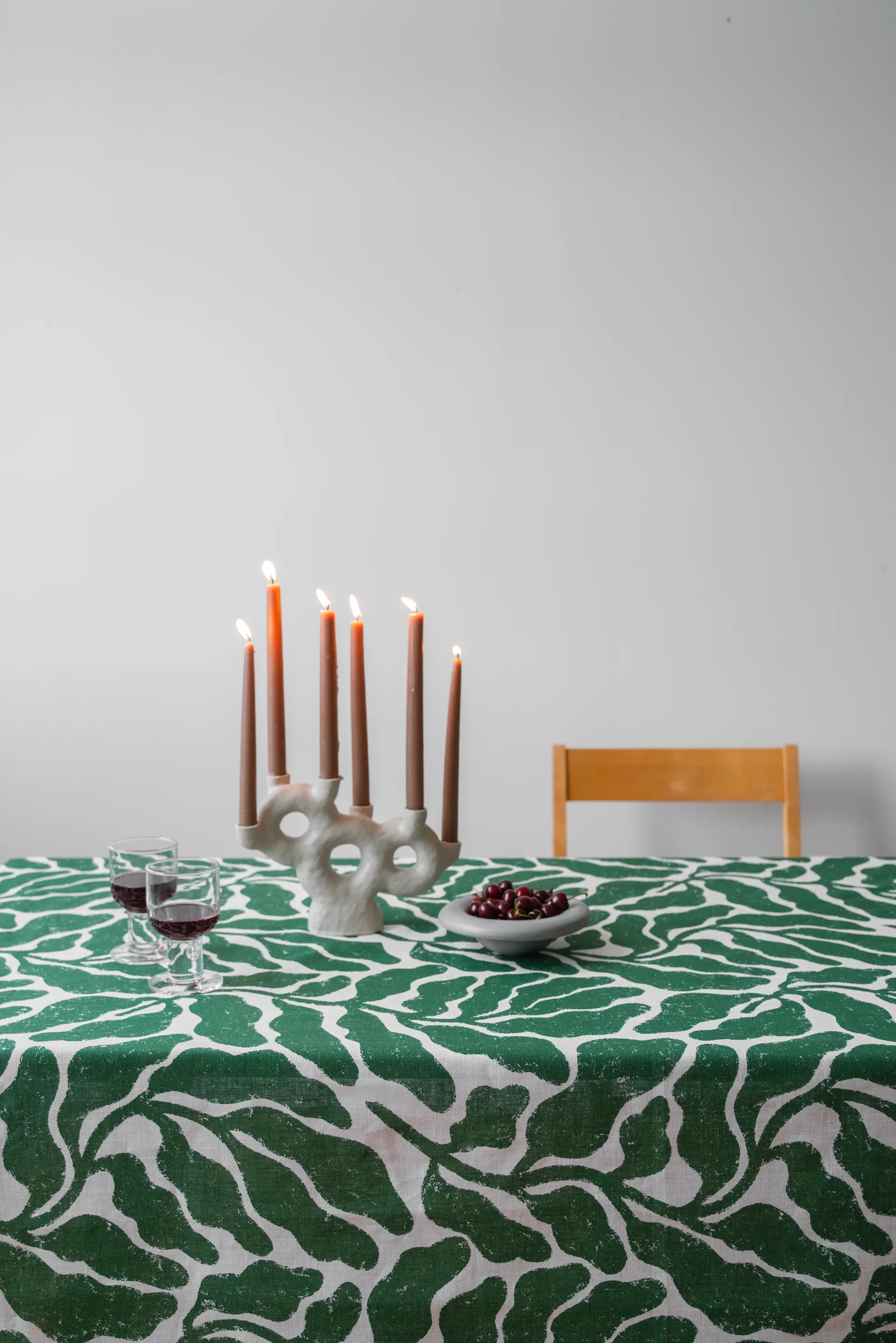 Leaves bordduk, Green, 149x250 cm Fine Little Day