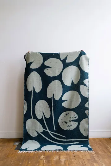 Water lilies pledd 130x220 cm - Grønn - Fine Little Day
