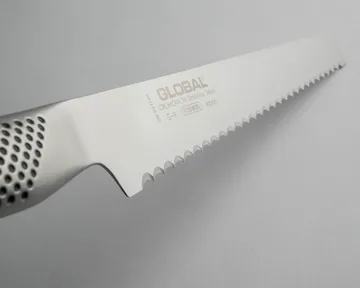 Global G-9R brødkniv 22 cm tagget - rustfritt stål - Global