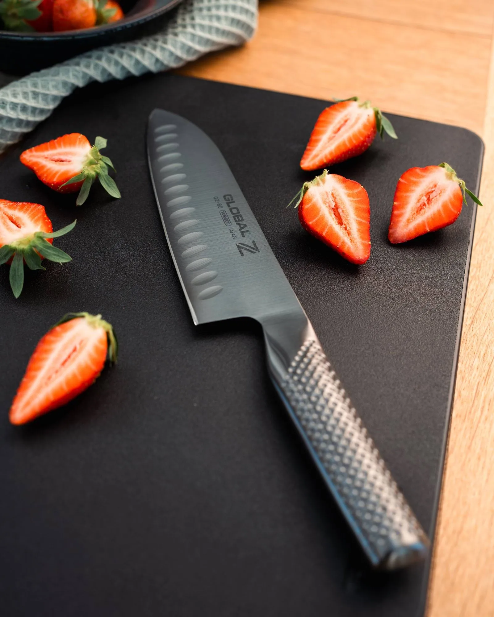 Global Z santokukniv, Oliveslipt, DLC Global