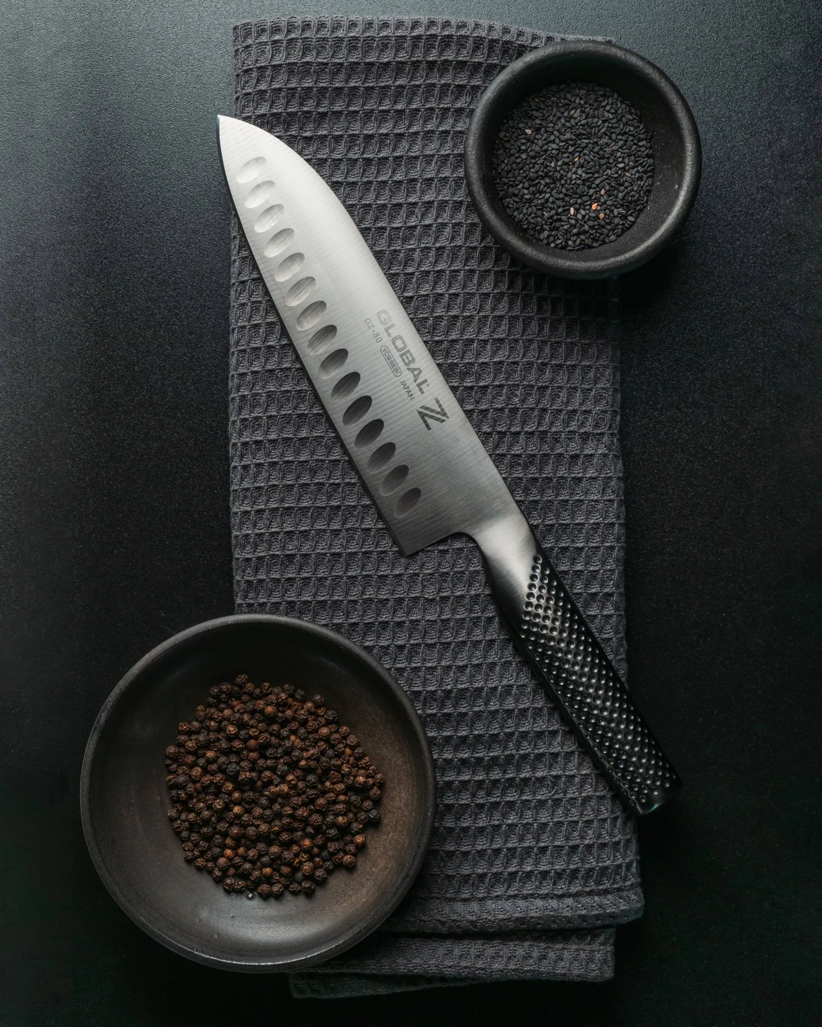 Global Z santokukniv, Oliveslipt, DLC Global