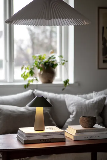 Cannes portabel bordlampe - Grønn - Globen Lighting