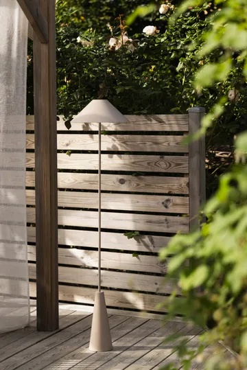 Cannes portabel gulvlampe - Mud - Globen Lighting