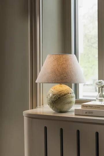 Castello 35 bordlampe - Lysegrønn marmor - Globen Lighting