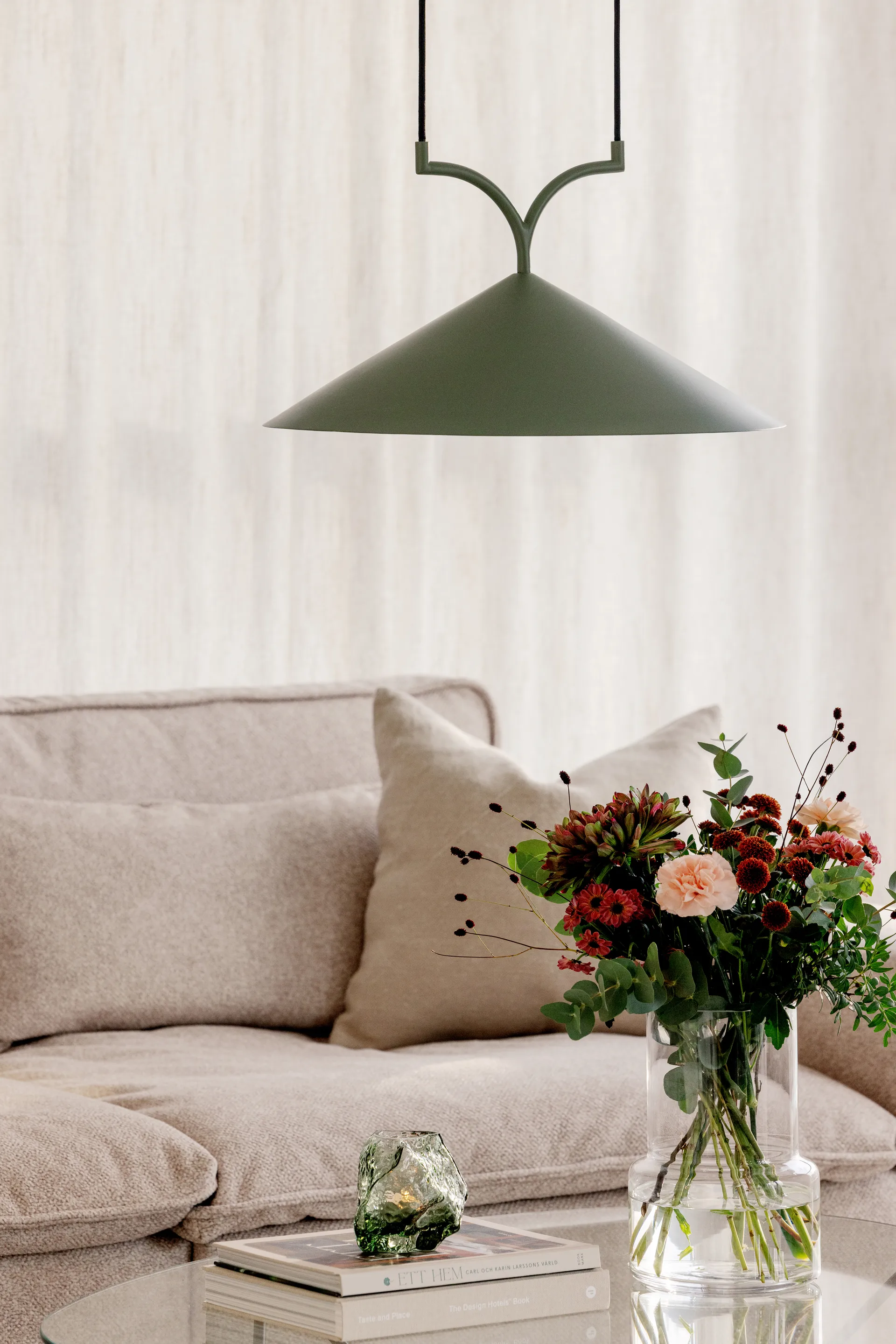 Curve pendel 50, Grønn Globen Lighting