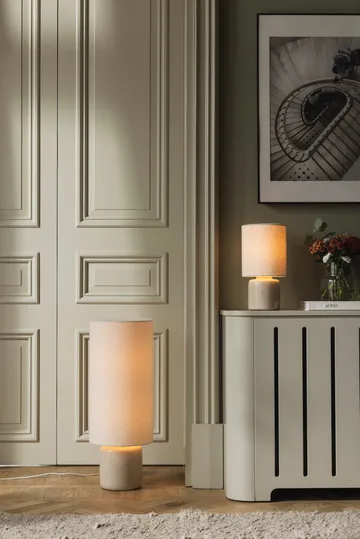 Florian bordlampe - Hvit bouclé/beige, Ø20x39 cm - Globen Lighting