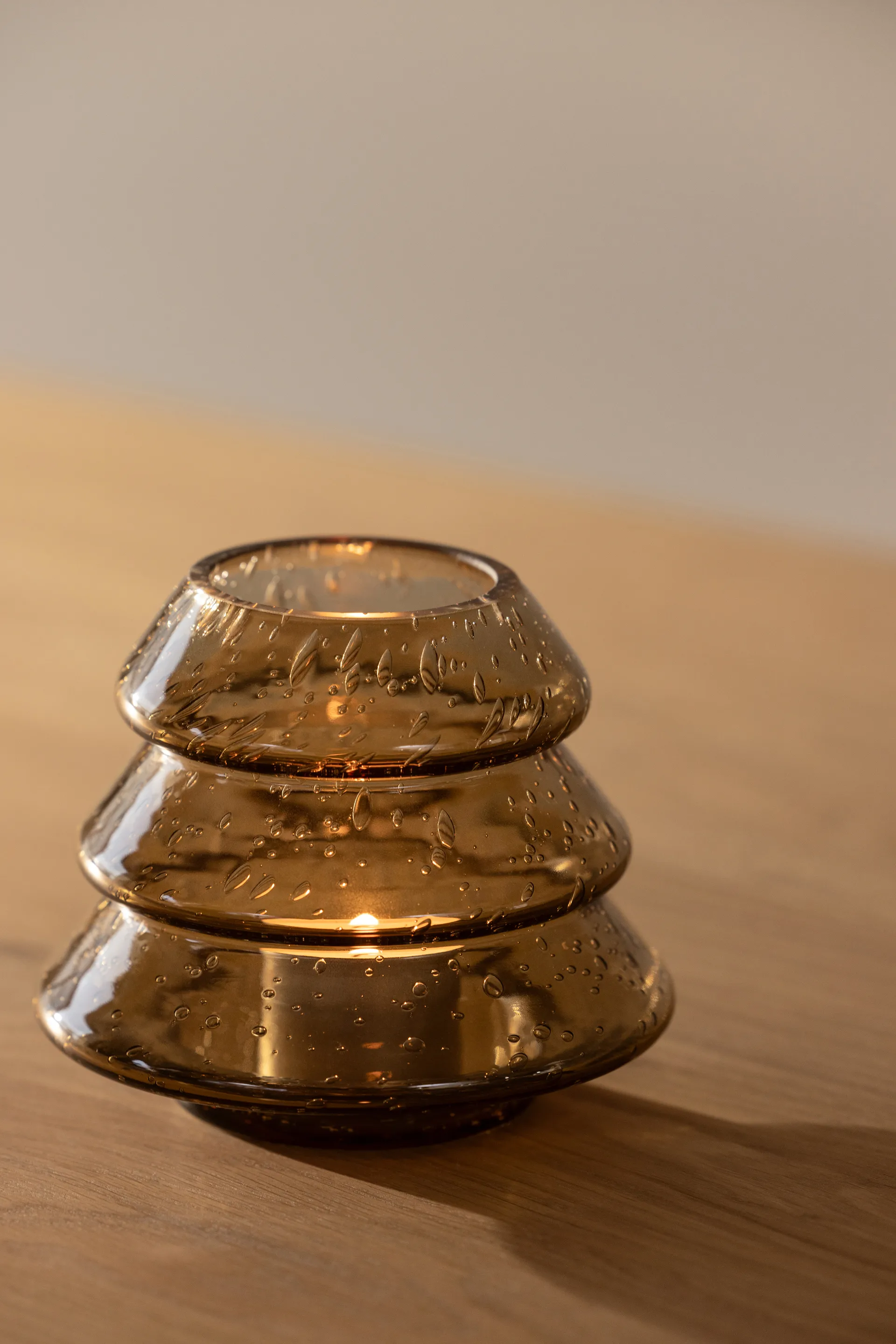 Gran 12 telysholder, Brun Globen Lighting