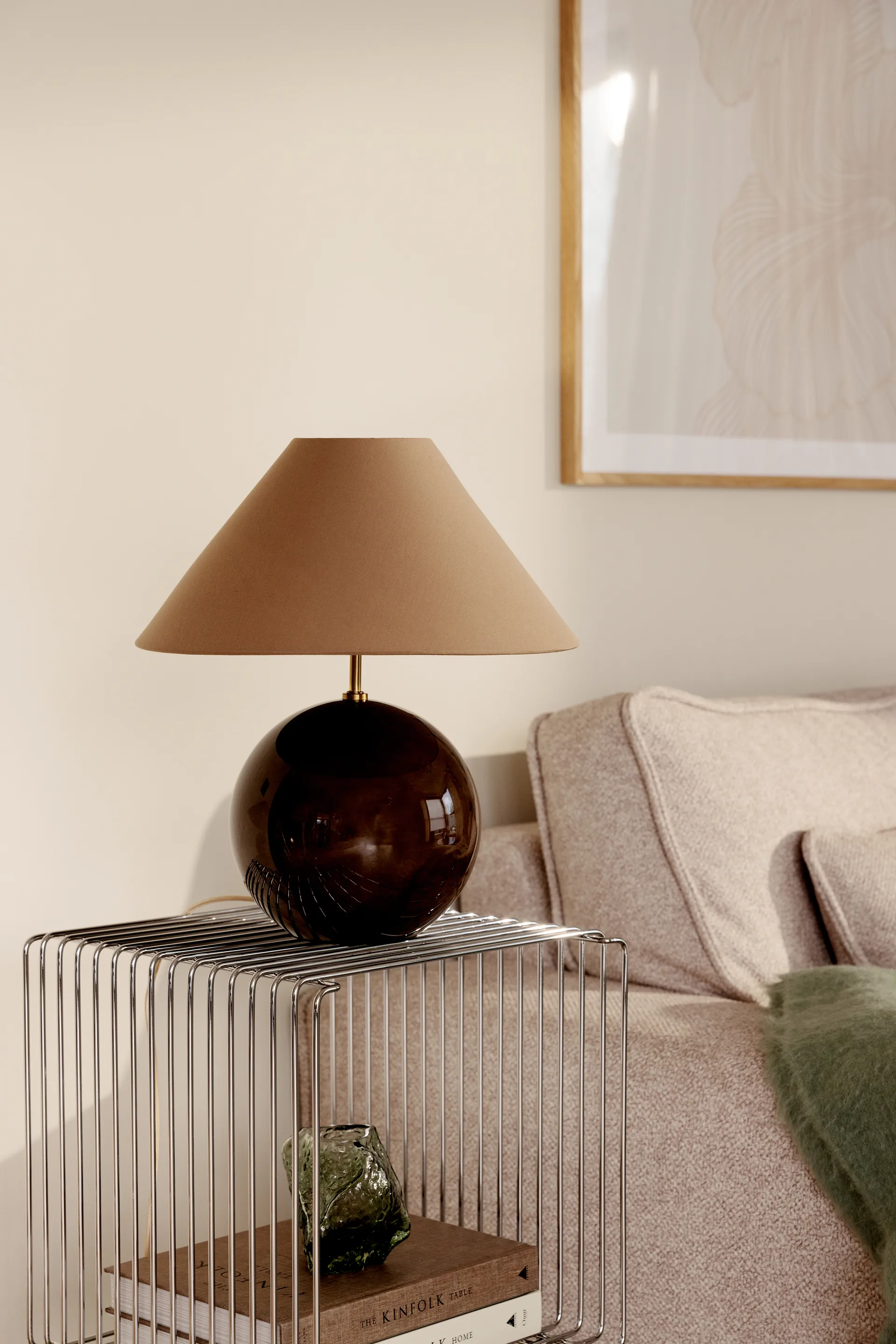 Iris 35 bordlampe 39 cm, Mocha Globen Lighting