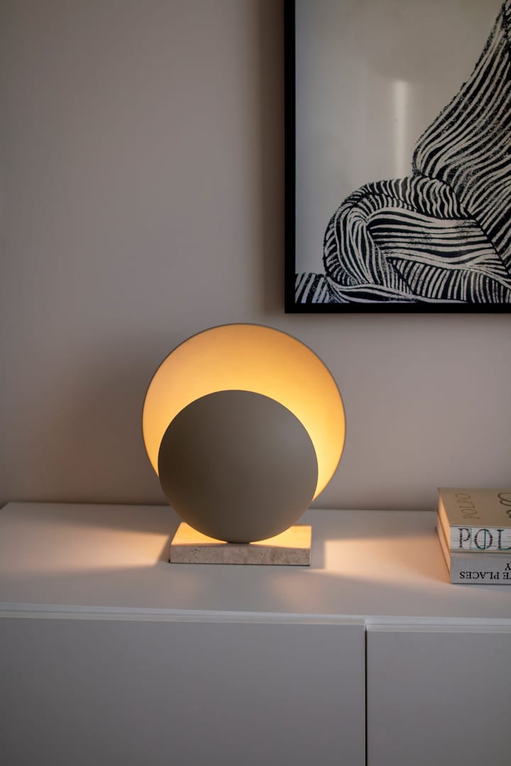 Orbit bordlampe, Beige-travertin Globen Lighting