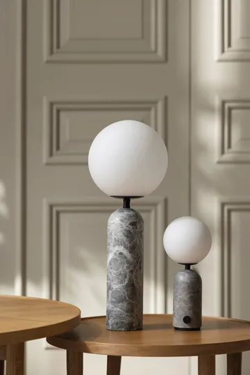 Torrano bordlampe portabel - Grå marmor, 27,5 cm - Globen Lighting