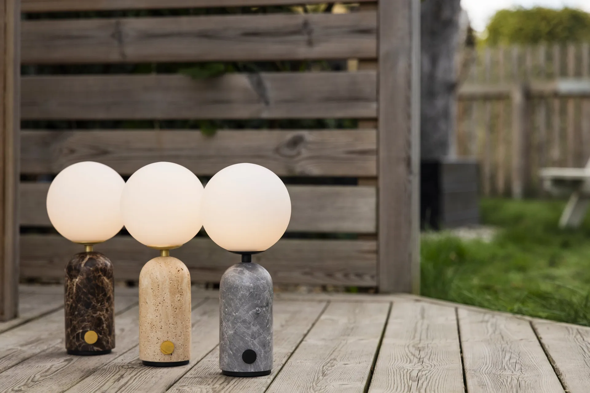 Torrano bordlampe portabel, Grå marmor, 27,5 cm Globen Lighting