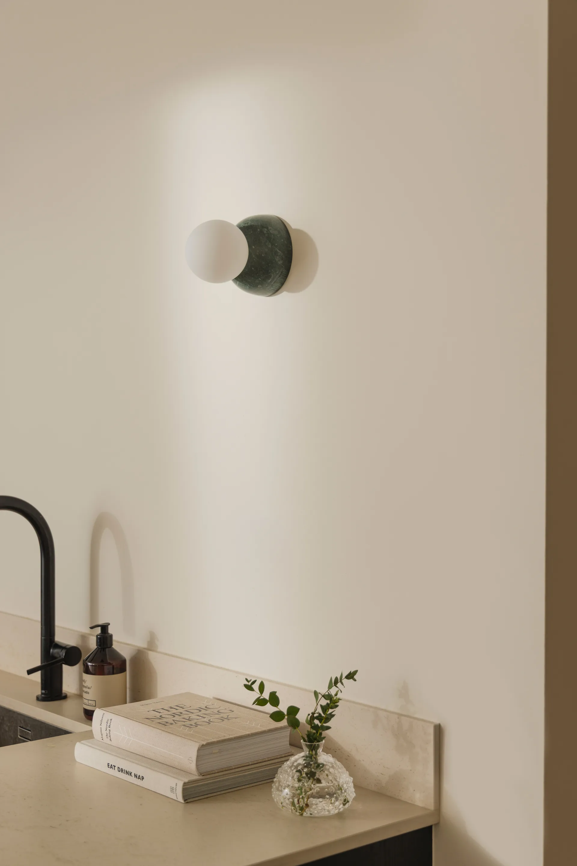 Torrano vegglampe/takplafond 13 cm, Mørkegrønn marmor Globen Lighting