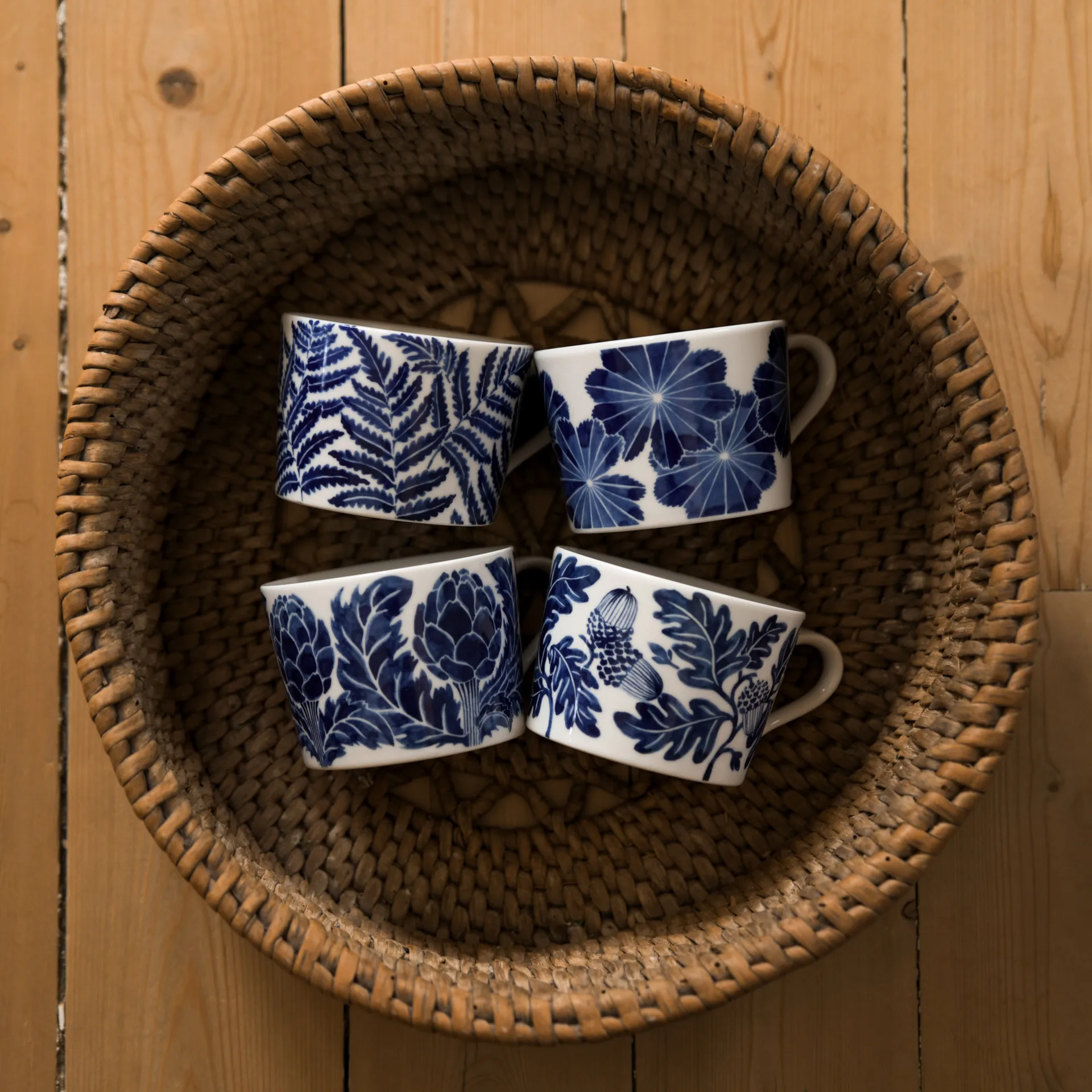 Artichoke kopp 24 cl, Blå Götefors Porslin