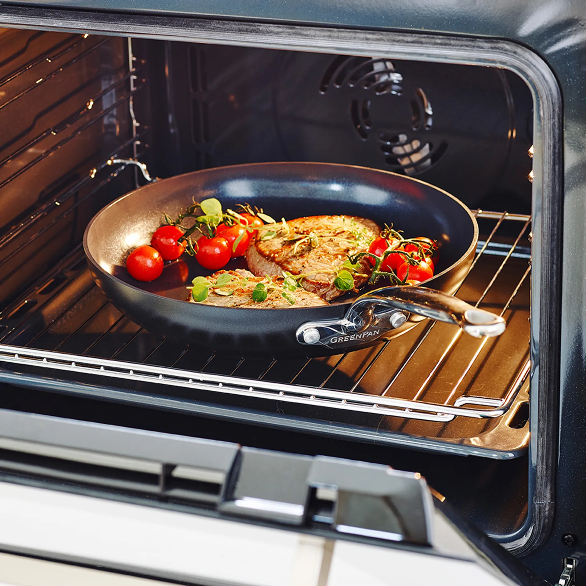 Barcelona stekepannesett, 24 + 28 cm GreenPan