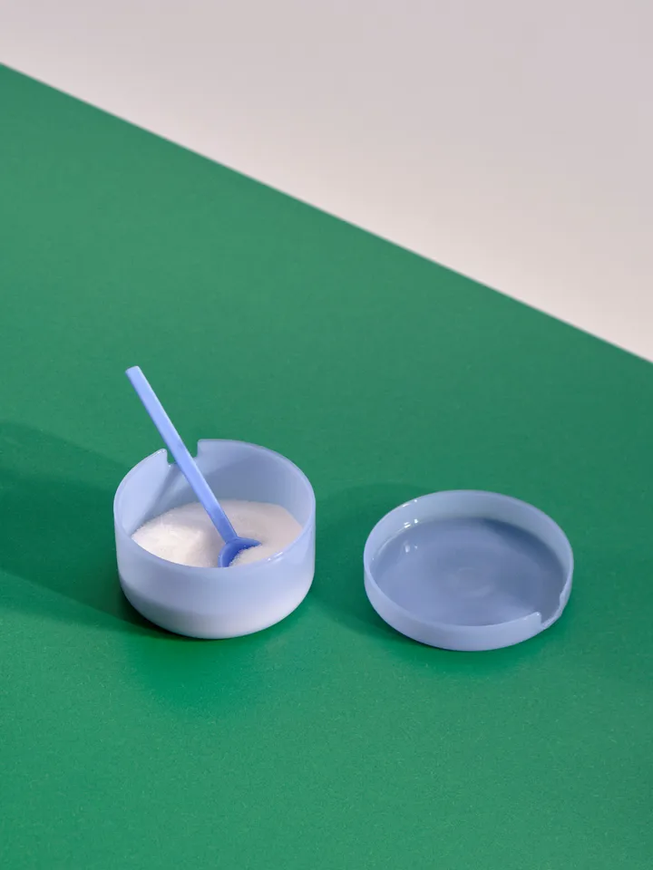 Borosilicate skål med lokk og skje, Jade light blue HAY