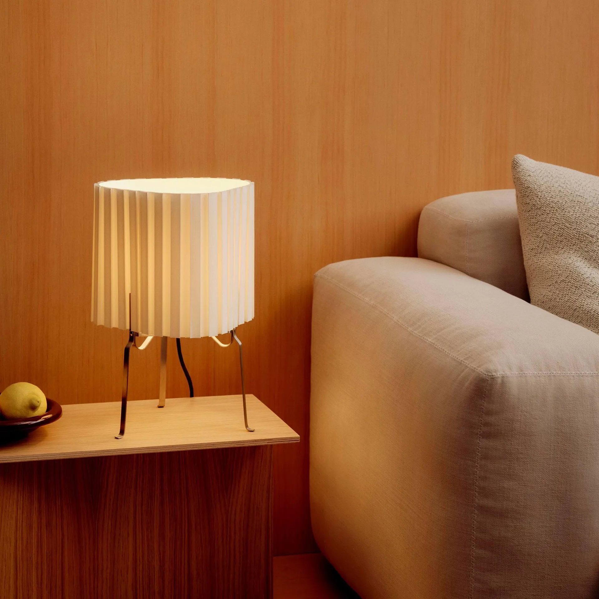 Canelé bordlampe, Warm white HAY