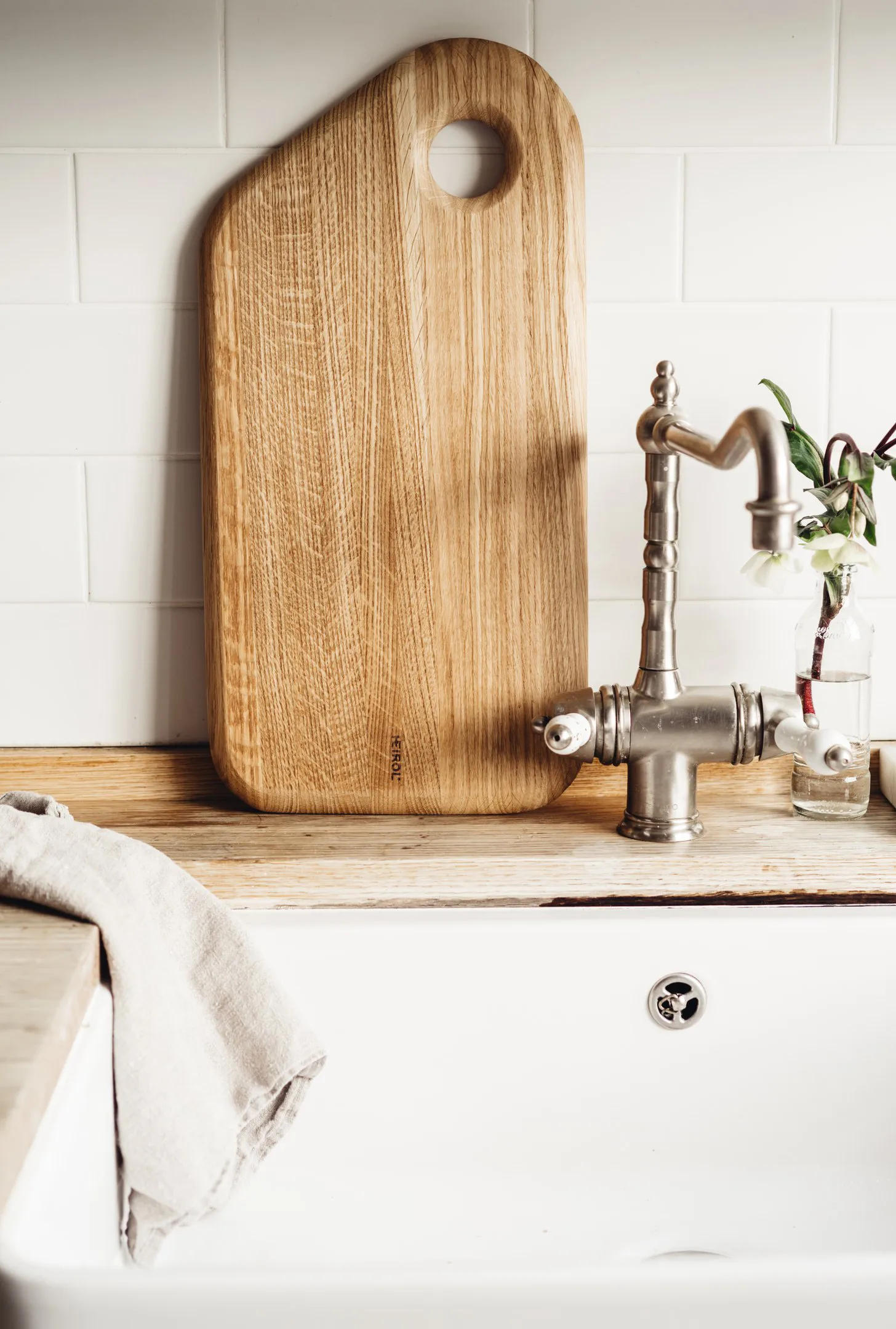 Heirol serveringsbrett, Eik Heirol