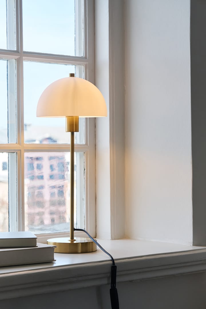 Vienda bordlampe, messing-hvit Herstal