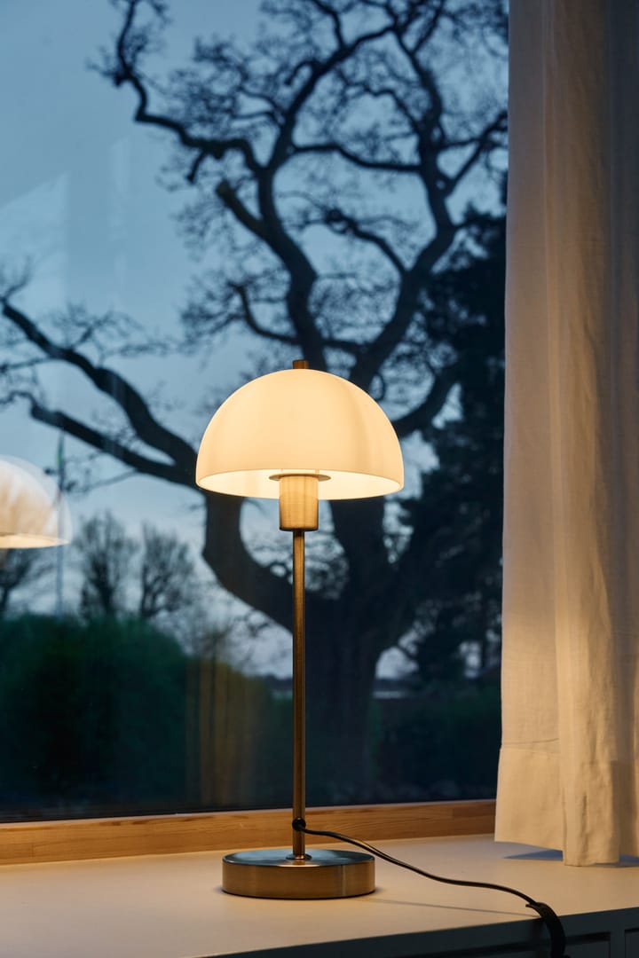 Vienda bordlampe, messing-hvit Herstal