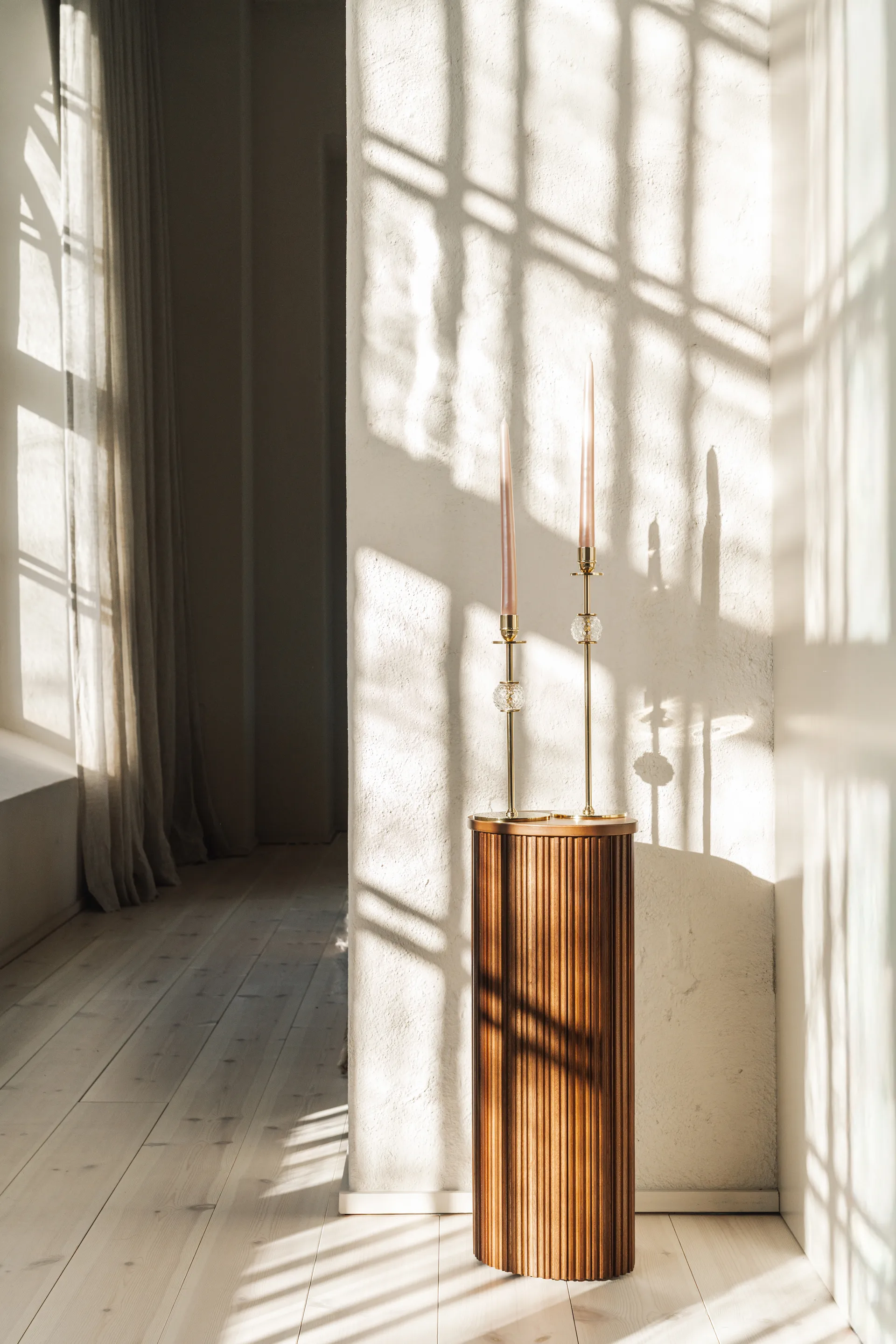 Alba lysestake 30 cm, Solid messing og glass Hilke Collection