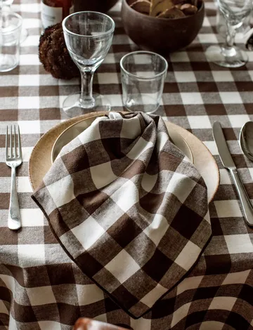Bettyhill duk - Chocolate, 150x330 cm - Himla