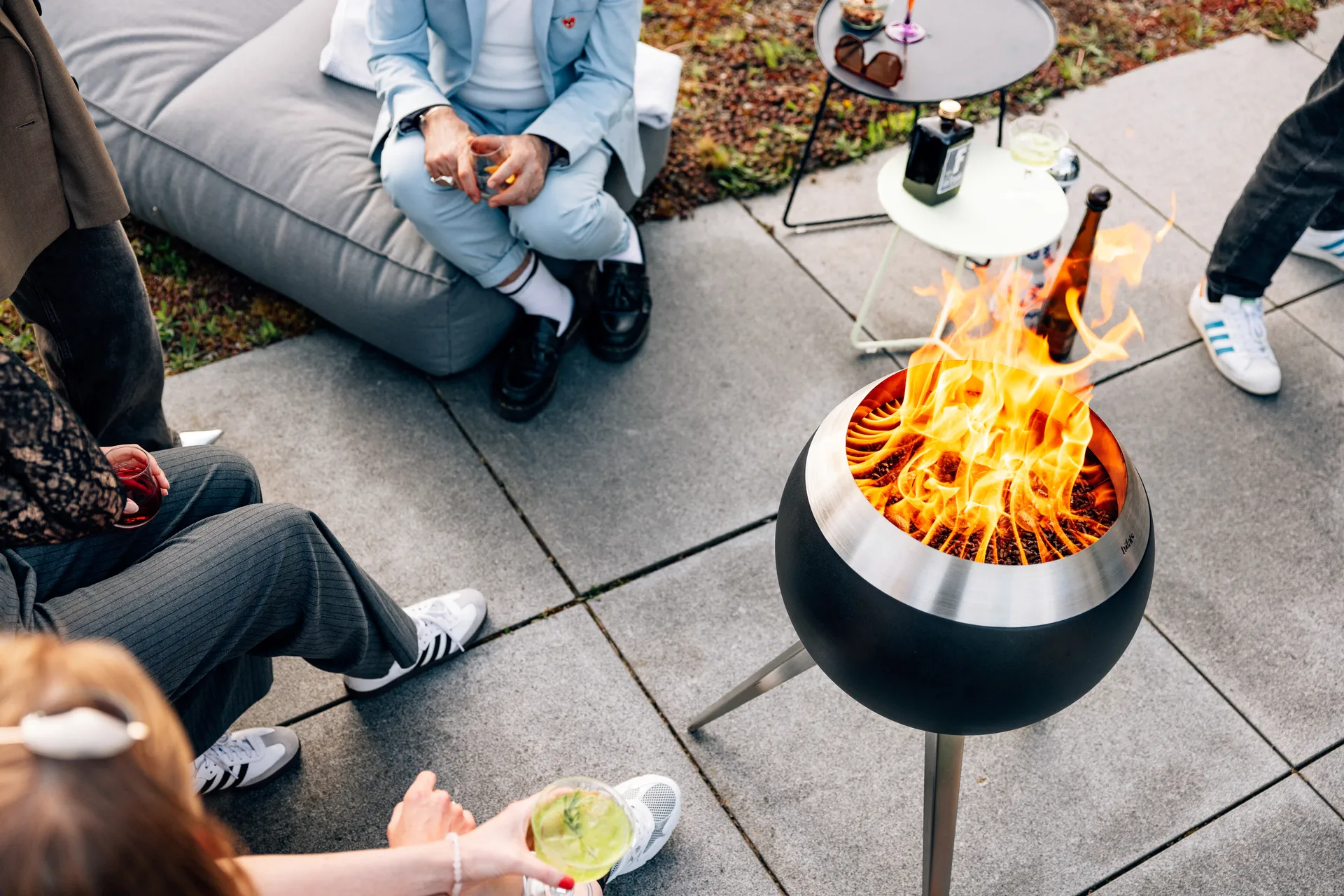 MOON 45 peis, Svart-sølv, høyt stativ Höfats
