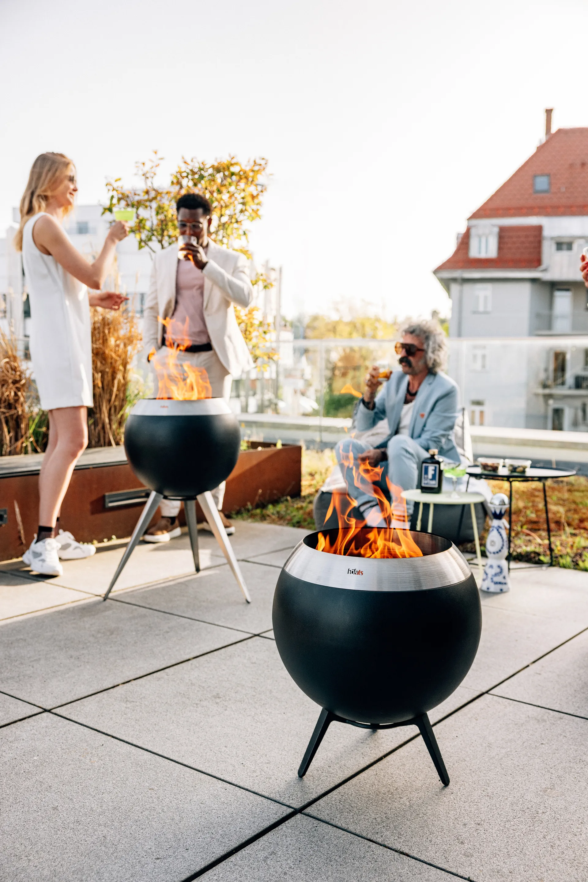 MOON 45 peis, Svart-sølv, lavt stativ Höfats