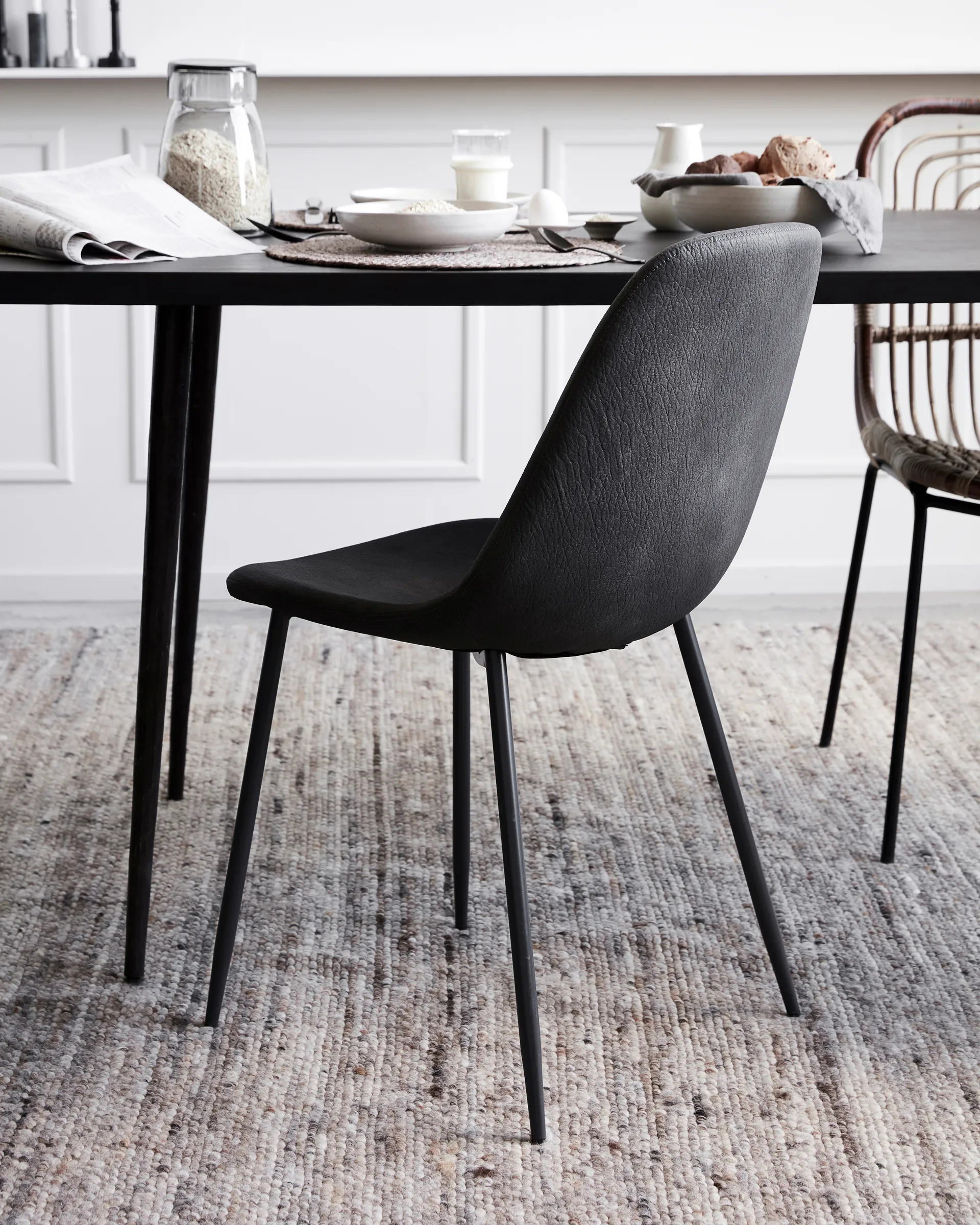 Found stol kunstskinn, Antique grey House Doctor