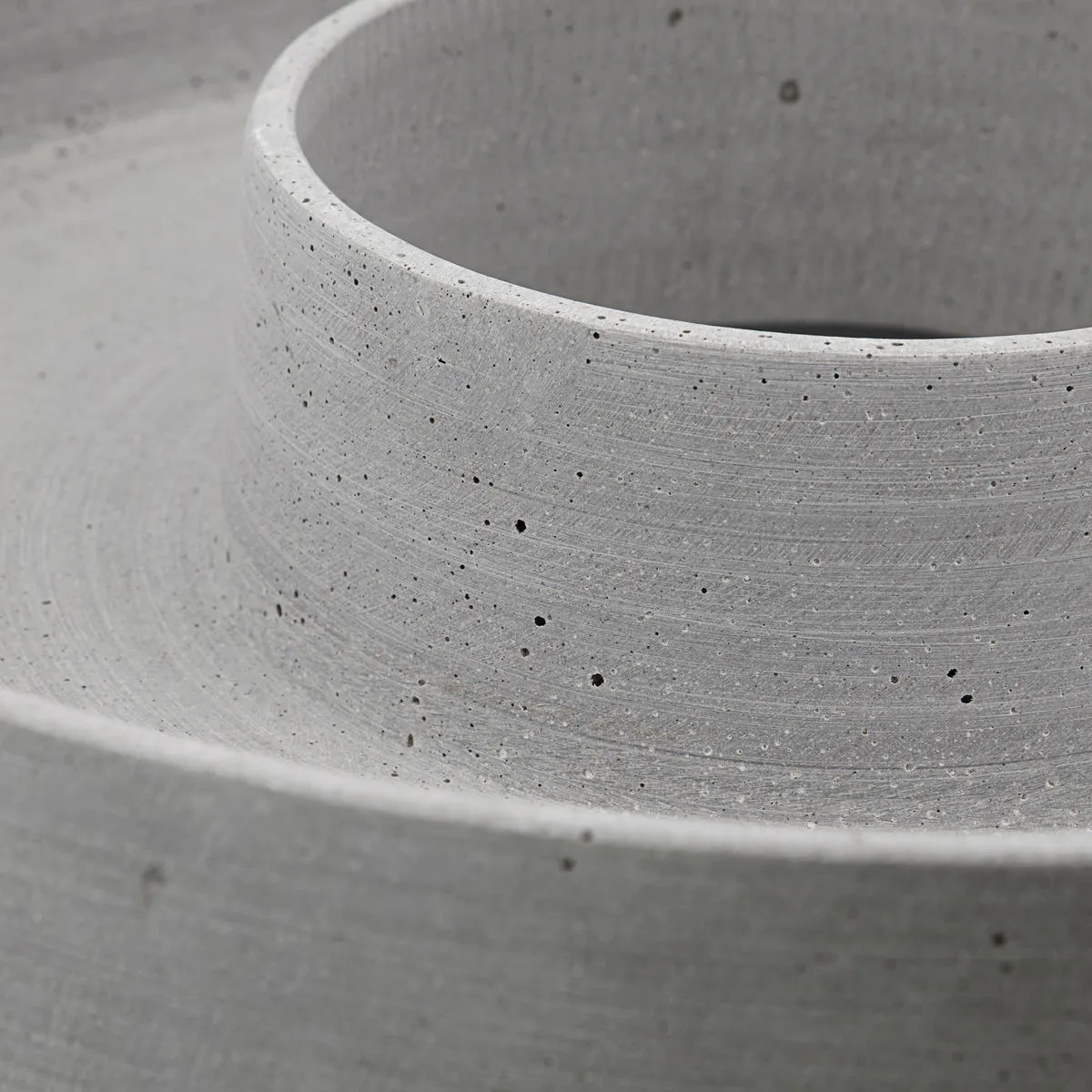 The Ring lysestake til kubbelys Ø 45 cm, Betong House Doctor