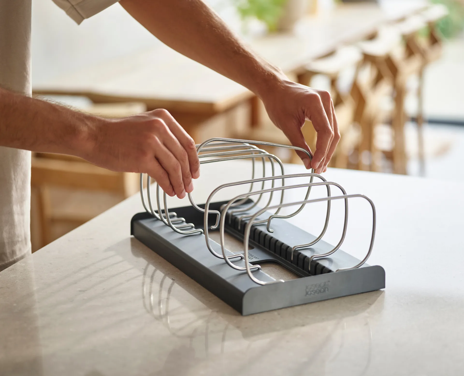 Drawstore oppbevaringsstativ, Grå Joseph Joseph