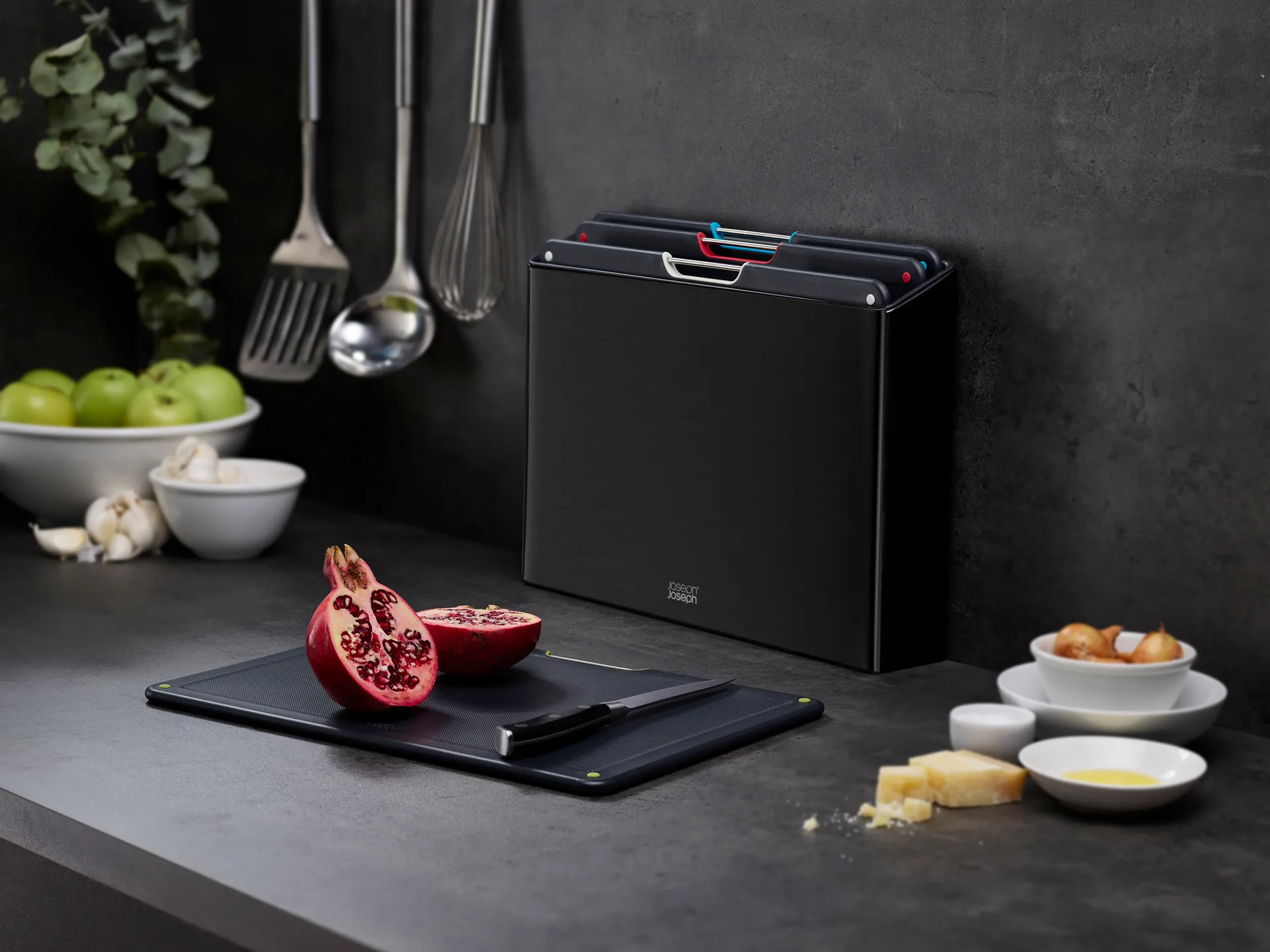 Folio steel skjærefjøl 4 deler, Svart Joseph Joseph