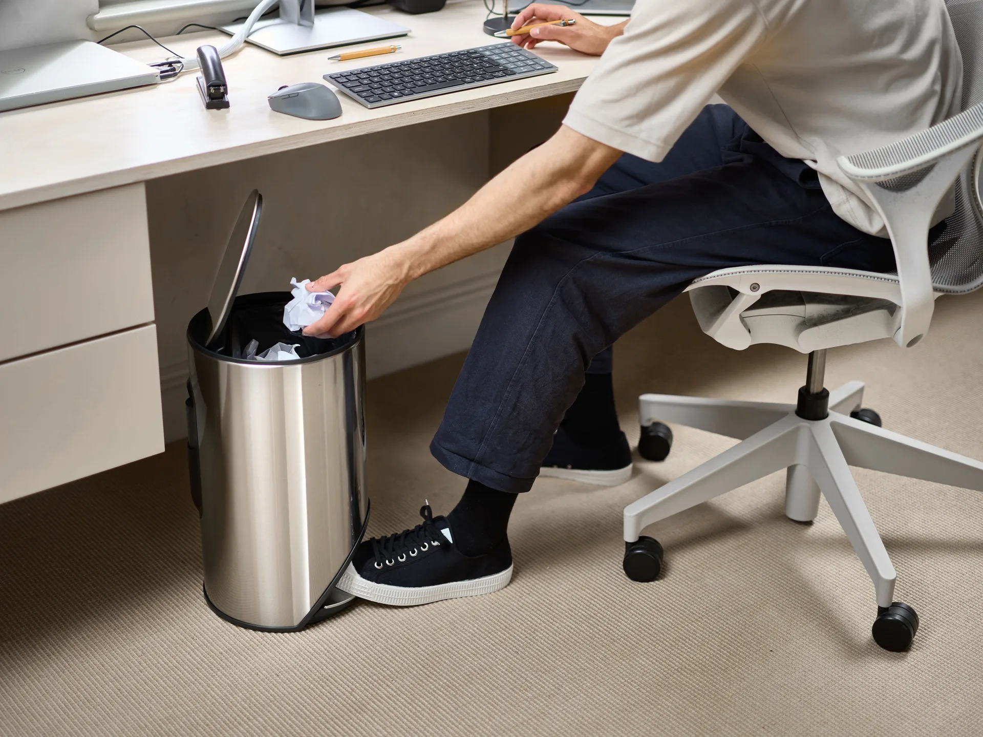 Joseph Joseph Arc pedalbøtte 10 L, Stainless steel Joseph Joseph