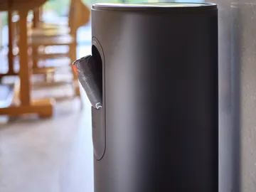 Joseph Joseph Arc pedalbøtte 30 L - Carbon black - Joseph Joseph