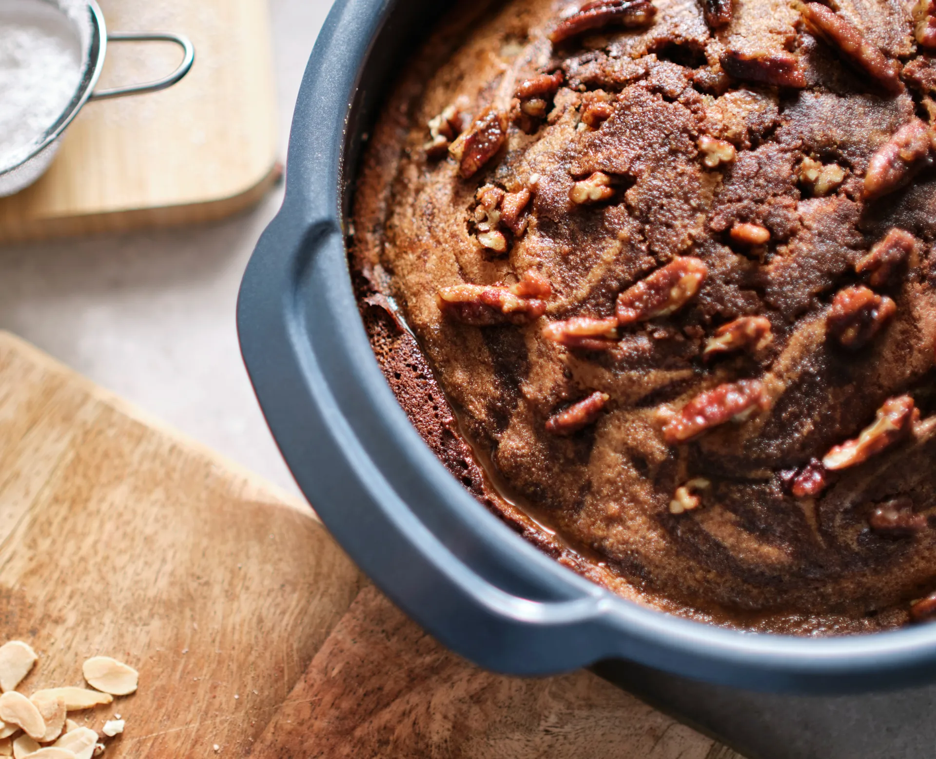 Nest Bake rund bakeform 23 cm, Blå Joseph Joseph