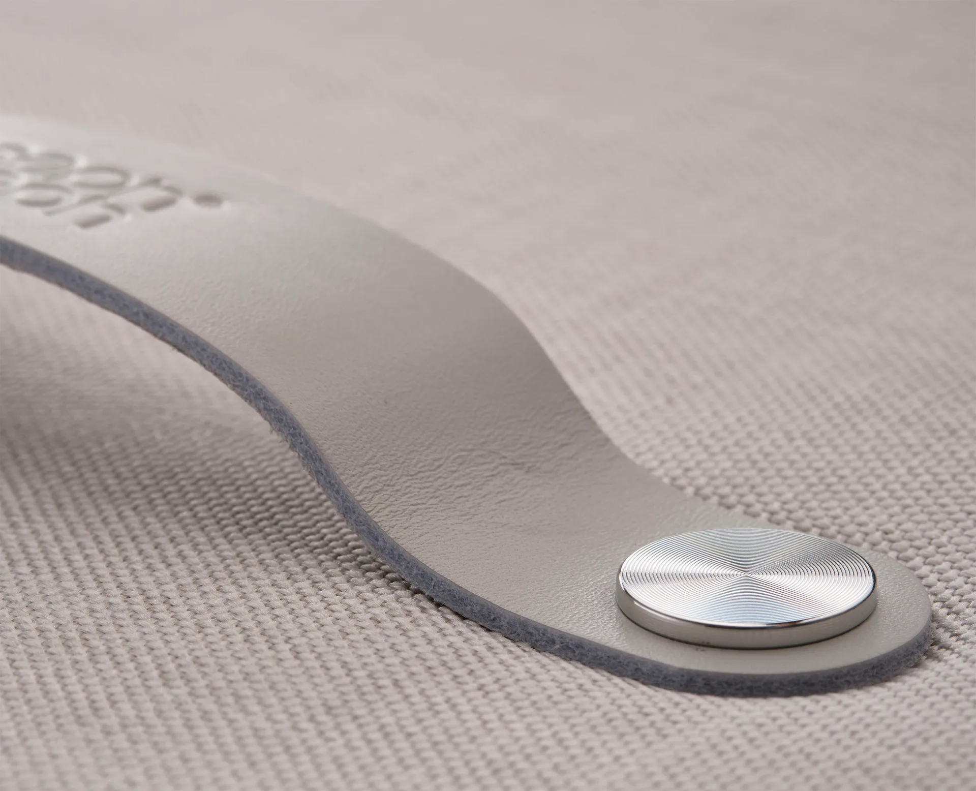 Tota Luxe kleskurv 90 L, Ecru Joseph Joseph