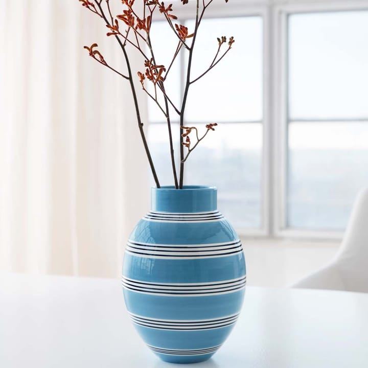 Omaggio Nuovo vase, mellomblå, h30 cm Kähler