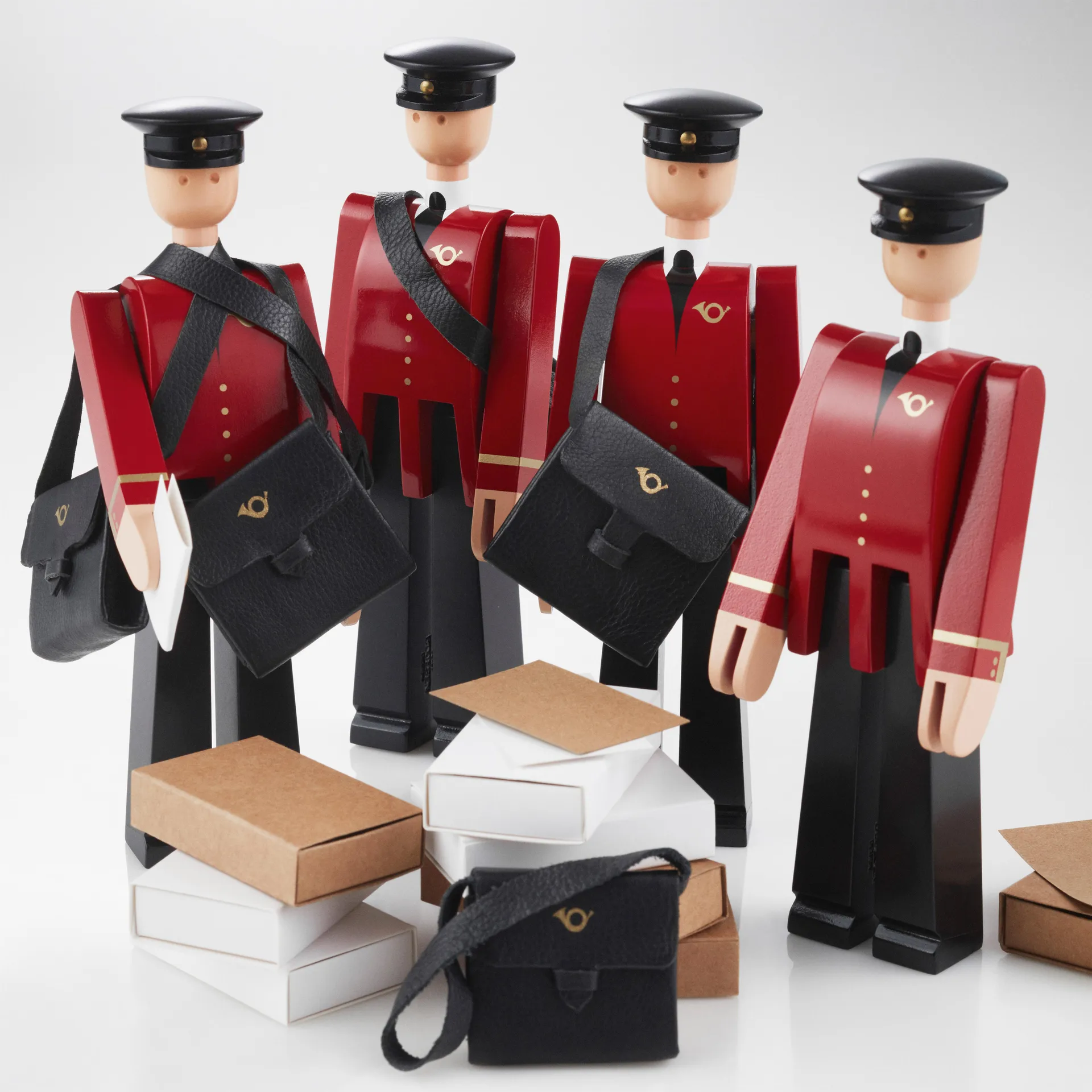 Kay Bojesen brevbærer Einar, rød-svart Kay Bojesen Denmark