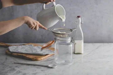 Kilner firkantet konserveringsglass med bøyle - Klar, 1,5 L - Kilner