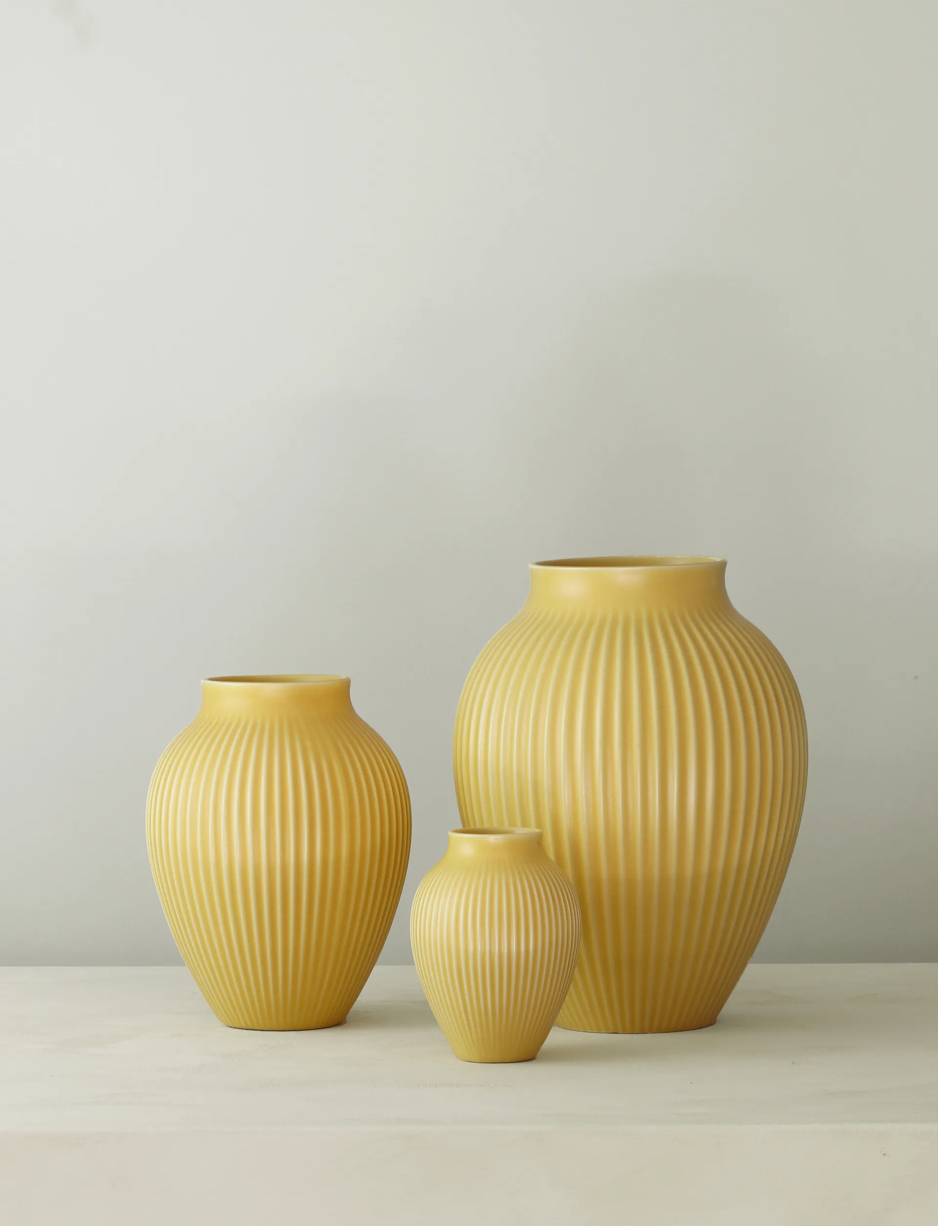 Knabstrup riflet vase 20 cm, Yellow Knabstrup Keramik
