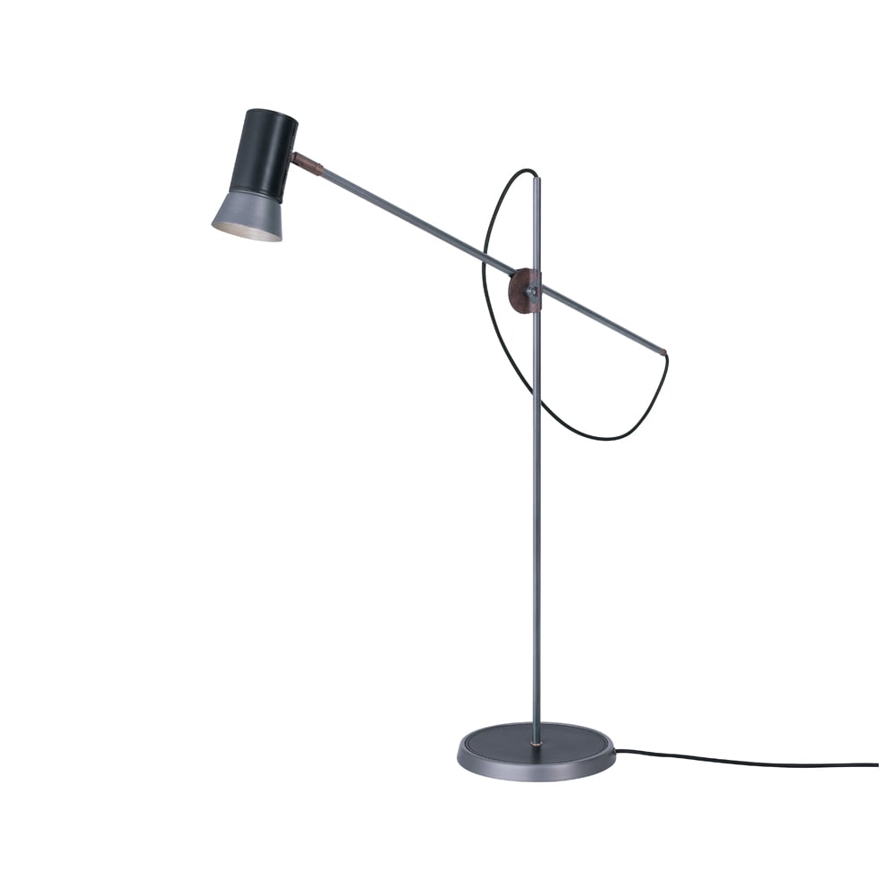 Konsthantverk Kusk gulvlampe ubehandlet jern/sort skinn