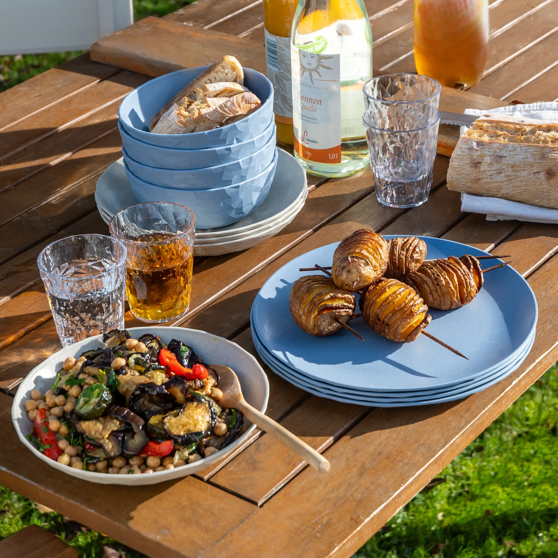 Club tallerken Ø26 cm 4-pakning biocirkulær termoplast, Nature flower blue Koziol