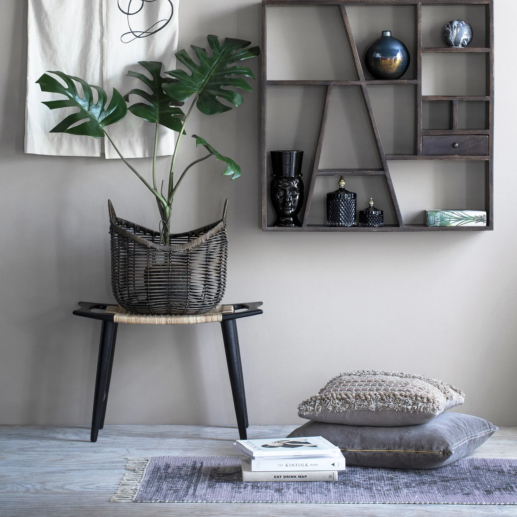 Miya oppbevaringsboks med lokk Ø10,5 cm, mørkegrå / svart Lene Bjerre