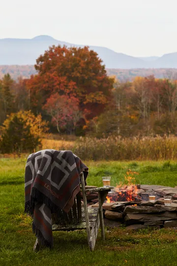 Graphic Recycled Wool pledd 130 x 170 cm - Dark gray-white-brown - Lexington