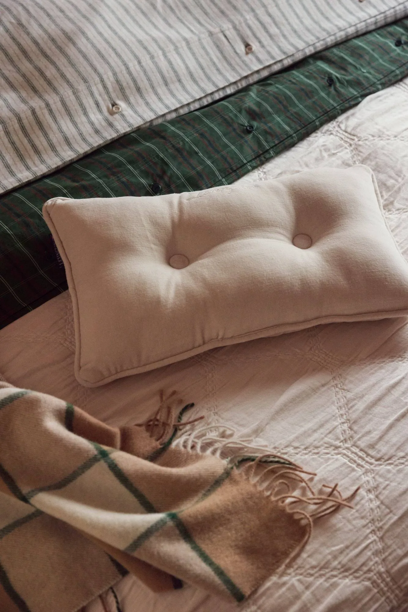 Stripe cotton flannel sengesett, White-green-beige, 2 st 50x60 cm/1 st 220x220 cm Lexington