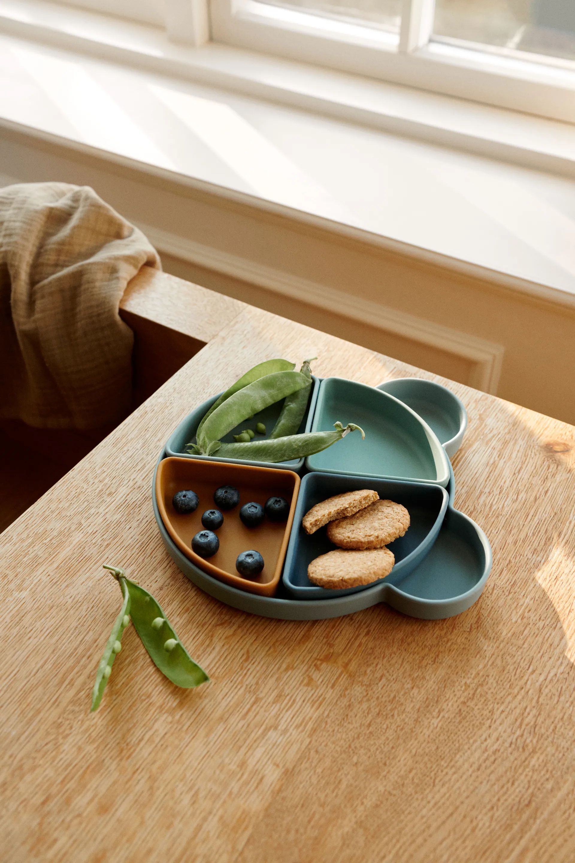 Arne barnetallerken + 4 boller, Mr bear blue fog multi mix Liewood