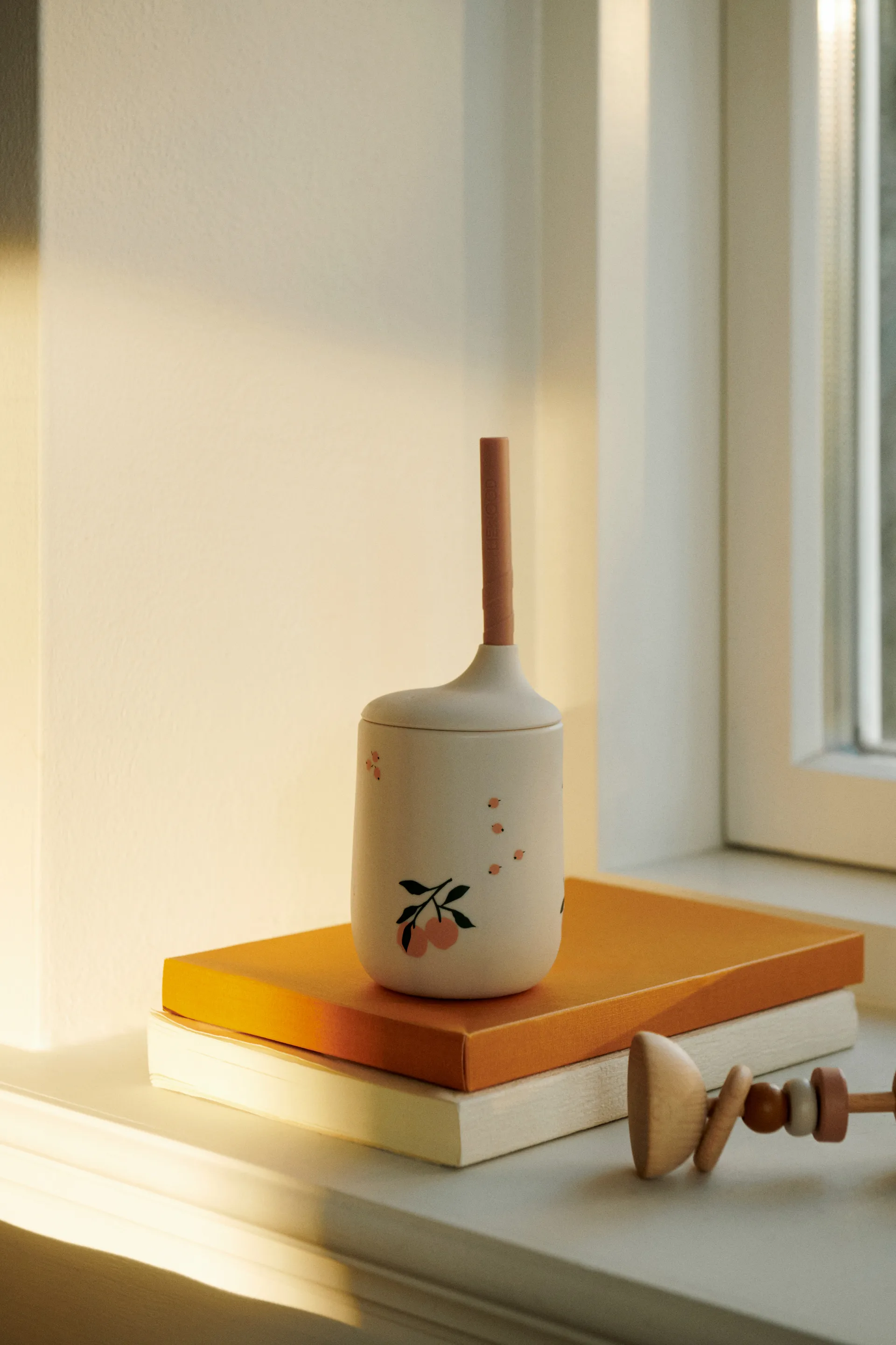 Ellis printed sippy cup tutekopp med sugerør 23 cl, Peach-Sea shell mix Liewood